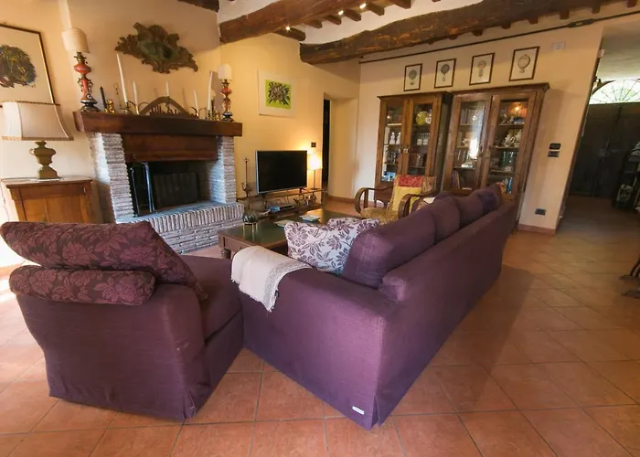 Esther Apartahotel *