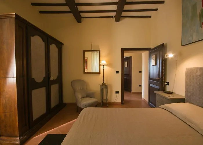 Aparthotel Esther Foligno